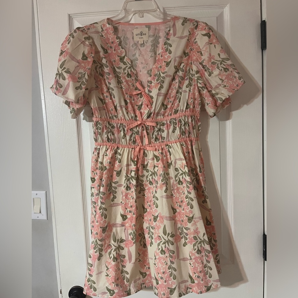 Floral Pink and Cream Detailed Dress